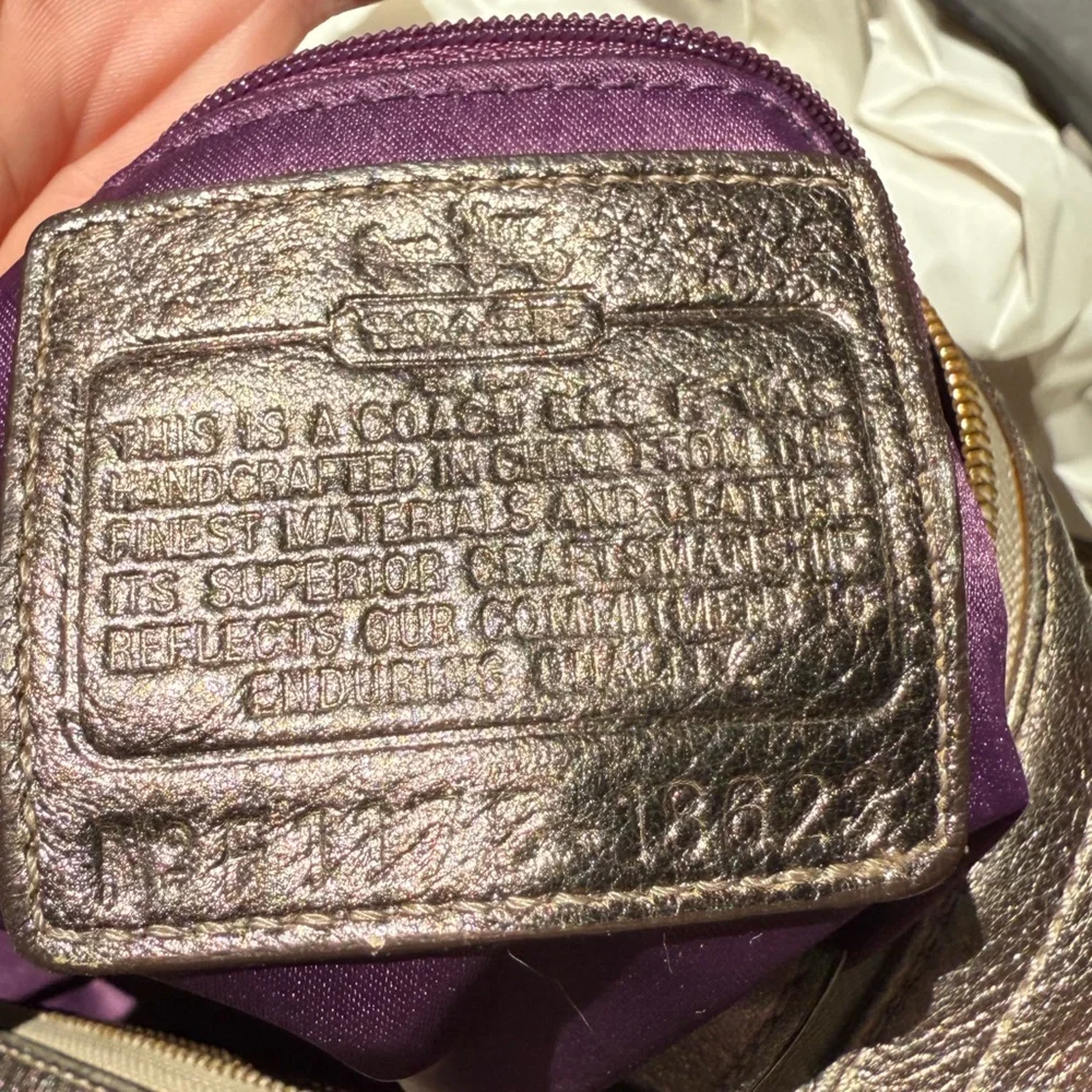 SOLD @ POSH LIVE SHOW - 12/13 
Coach Madison Abigail - Picture 5 of 7